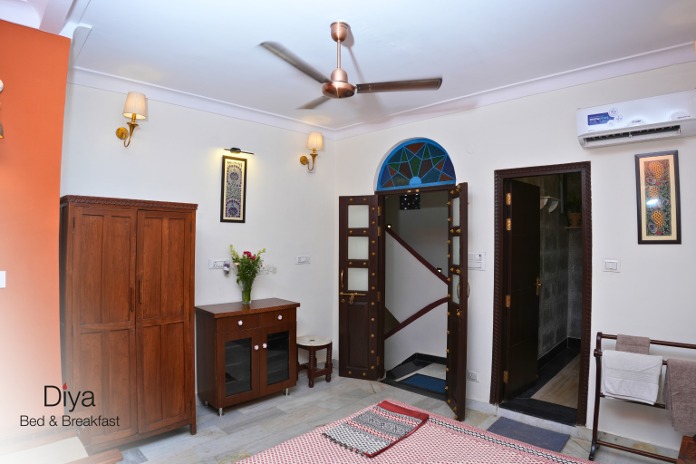 Peacock (en-suite double room)