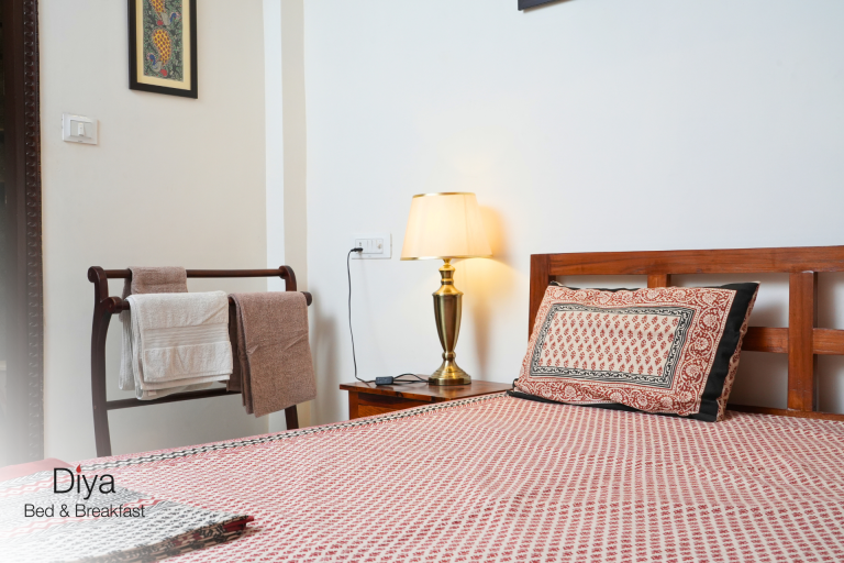 Peacock (en-suite double room)