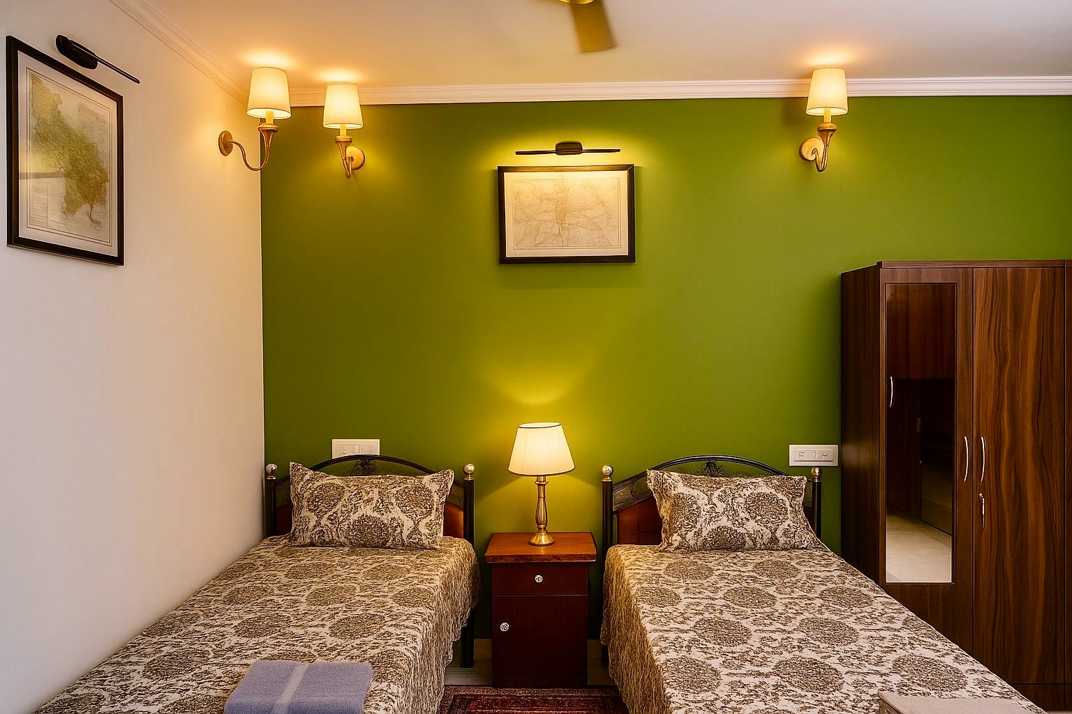 Map Room (en-suite twin room)